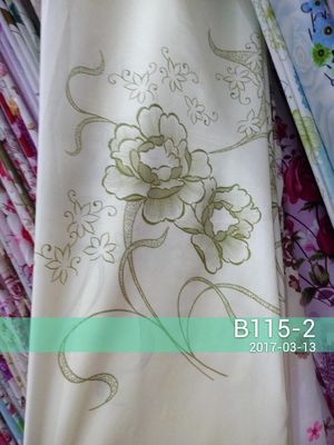 Tela impressa tecida 40gsm resistente do enrugamento com floral impressa